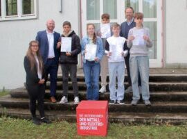 Emilia Kehm erfolgreich beim Mathewettbewerb Hessen